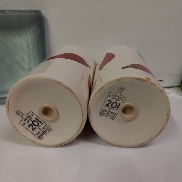 VINTAGE 201 Prep Salt/Pepper Shakers Chille/Cheese Porcelain Ceramic Unlimited - Picture 6 of 6
